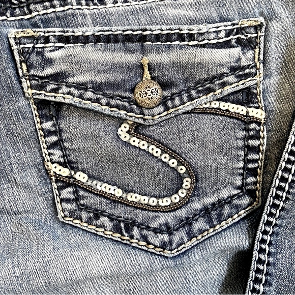 SILVER JEANS Suki Pioneer Flap Skinny Sequins & Studs Faded Medium Wash W28 L31 - Picture 9 of 16